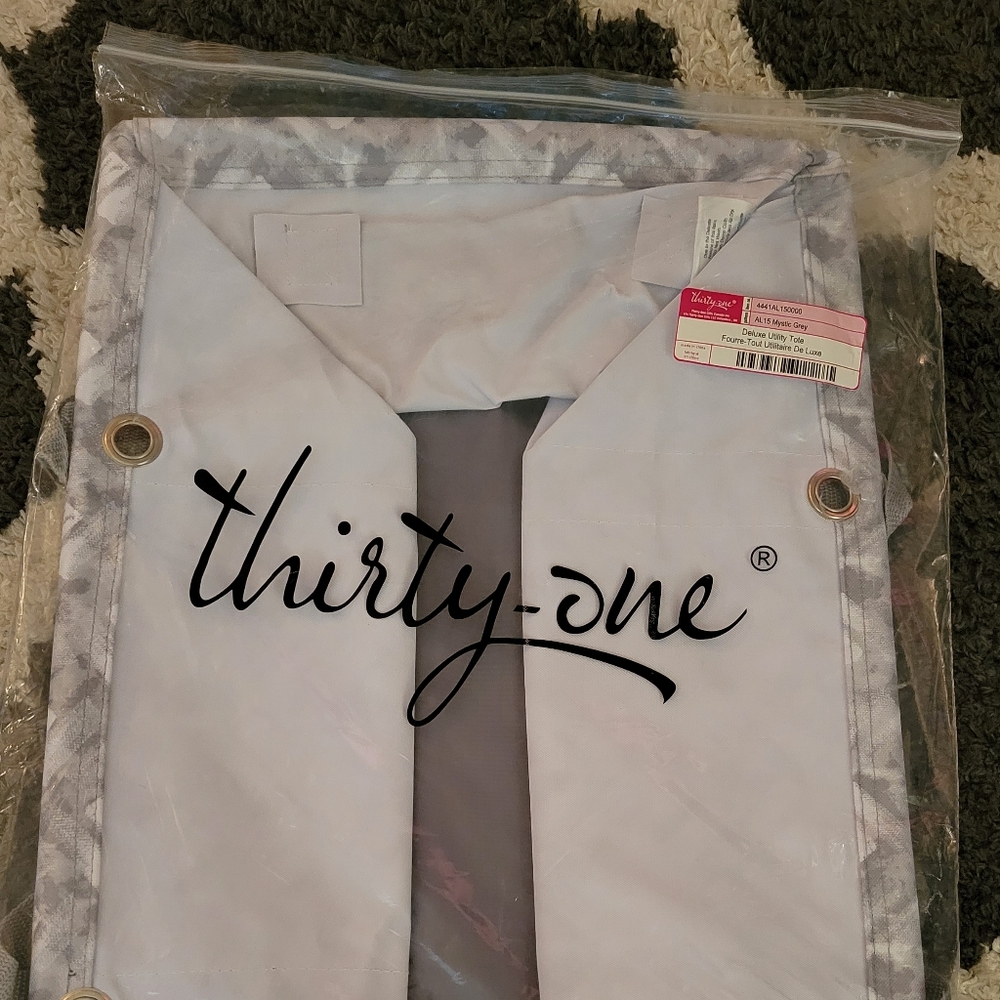 Deluxe Utility Tote - Thirty One